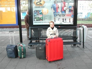 Wachten op de trein naar Schiphol