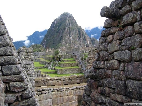 Peru 18 Machu Picchu (Small)
