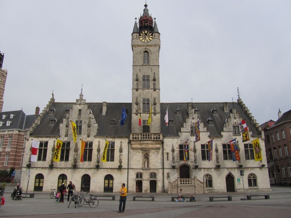 Stadhuis met Belfort