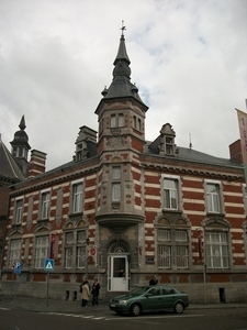 013-Binche-Postkantoor