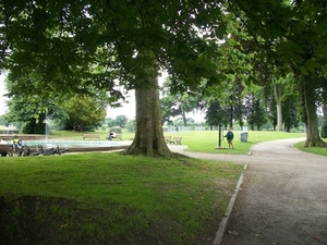 033-Stadspark van Binche