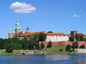 3A Krakau, Wawel-heuvel aan de Wisła, met links de kathedraal