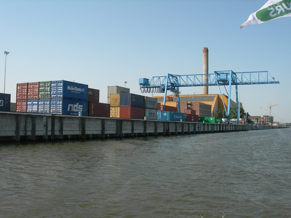 Brussel - containerhaven! - DSCN8795