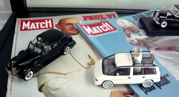 Pope mobile paus miniatuur schaalmodel
