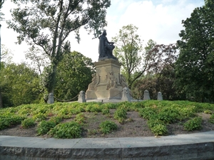 A'dam _Vondelpark, Het standbeeld van Joost van den Vondel _P1130