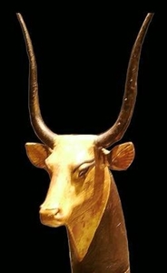 2a Luxor_museum_koeienkop Hator