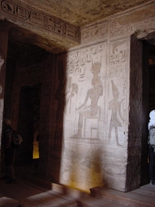 4_Abu Simbel_grote tempel_binnen 1