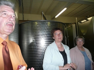 20090502 10.29 Sancerre wijnen en de crottin de chavignol