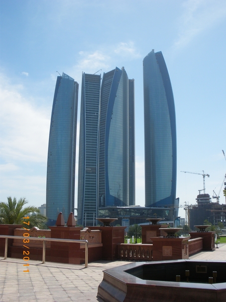 45. Abu Dhabi-towers bij Emirates Palace