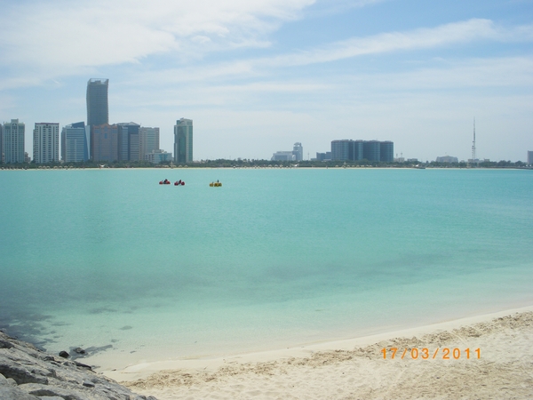 43. Abu Dhabi-marina bij Emirates Palace(3)