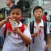 Shanghai - Expo waar de Chineesjes de Belgische frietjes zeer sma