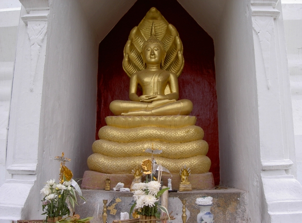 Thailand - Chiang Rai - boudha beelden mei 2009 (8)