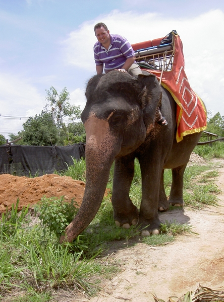 Thailand - Hua Hin - Cha-am  elephant ride mei 2009 (18)