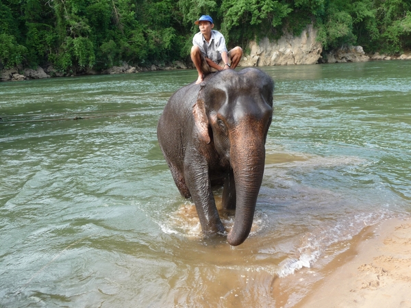Thailand - Kanchanaburi  The River kwai jungle rafts mei 2009 (39