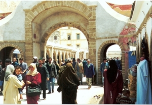 7b Essaouira  medina met winkeltjes