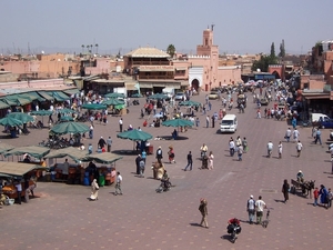 8 Marrakech  Djemaa el Fna plein 2