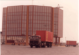 de kantoren op de container terminal van Abidjan , jaren '80