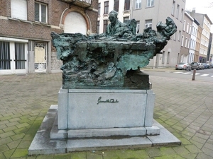 013-Standbeeld Gerard Walschap