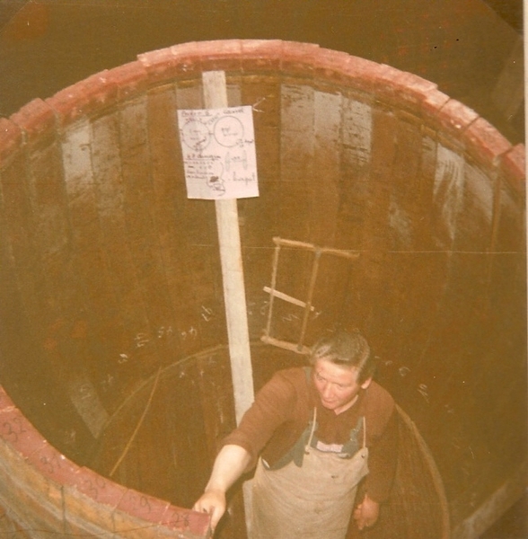 06 My father as a barrel maker