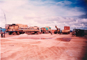 aankomst AMI Tantrax camions op de site in Luilu - Kolwezi