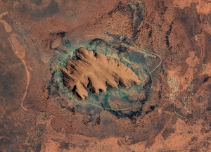 2a Ayers Rock _Uluru _satelietfoto