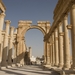 1  Palmyra _kolonnade met boog