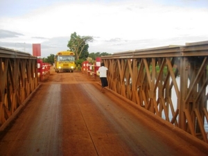 De Lualaba brug van 15 ton weerstand