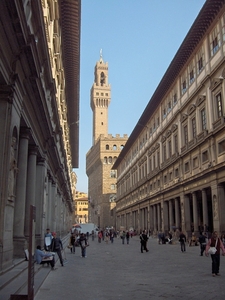 Florence _Uffizi, buitenkant met zicht op Palazzo Vecchio