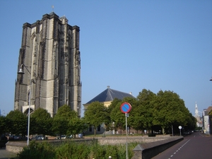 Zierikzee _Sint-Lievensmonstertoren en de Nieuwe Kerk