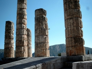 2a 137-Delphi-tempelappollo1