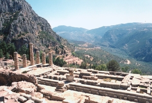 2a Delphi - Apollo tempel