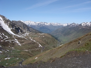 Pyreneeen _Col du Tourmalet, zicht naar  la vallée de Barèges