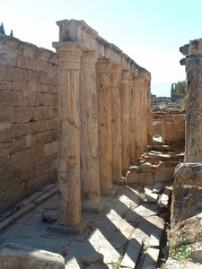 5b Hierapolis Romeinse latrines