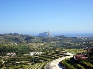 Benissa heuvel  zicht op Calpe en Penon d'Ifach