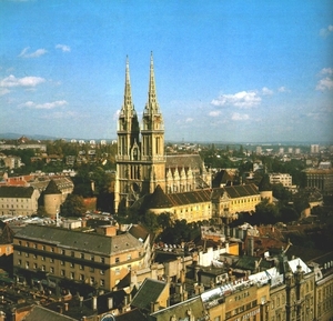 2k_KRO_Zagreb_kathedraal zicht