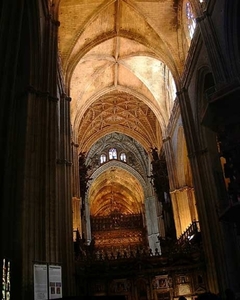 3SE_GI IN Sevilla_Giralda_Interieur van de 3e grootste kerk na Ro
