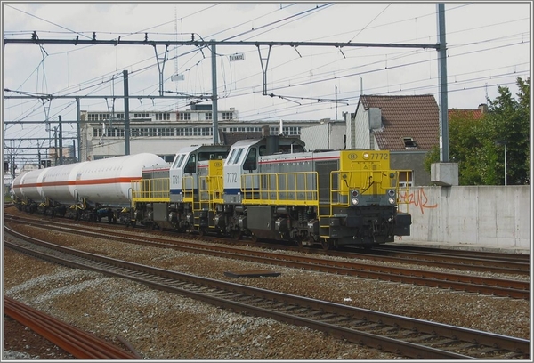 NMBS HLDR 7772+7781 Antwerpen  31-07-2003
