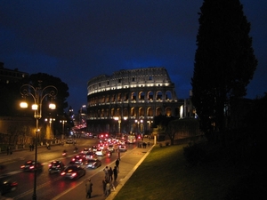 Colosseum_by night 2