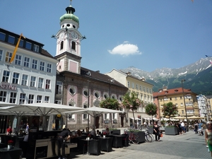 5 Innsbruck _P1150162 _Maria Theresien Straat