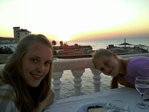Cyprus Nina en Anneke.