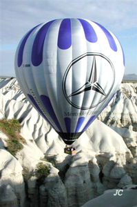 Mercedes luchtballon