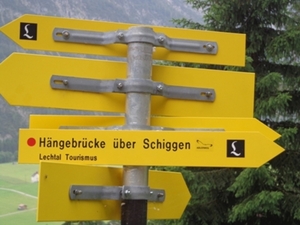 De weg naar Hngebrcke Holzgau