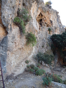 106 grot met trap,Azogires