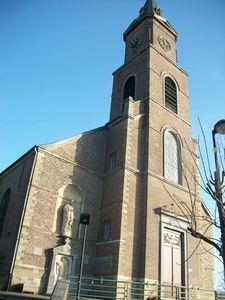 51-St-Petruskerk in Denderwindeke