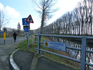 21-Langs Leopoldkanaal naar St-Rita voor 5.6 km..