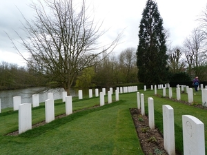 106-Militair kerkhof op de Wallen-Ieper