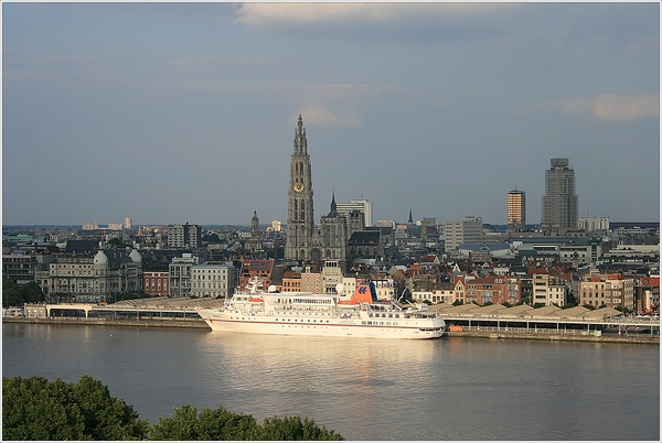 Cruiseship Bremen ....