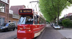 Een GTL op tramlijn 19 Delft Noord op weg naar Voorburg
