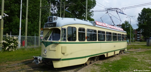 Zomaar een plaatje PCC 1210 bij remise Zichtenburg 25 mei 2014