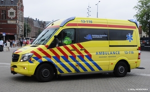 AMBU MERCEDES - NL_3-XBN-53 AMSTERDAM 20140721_2